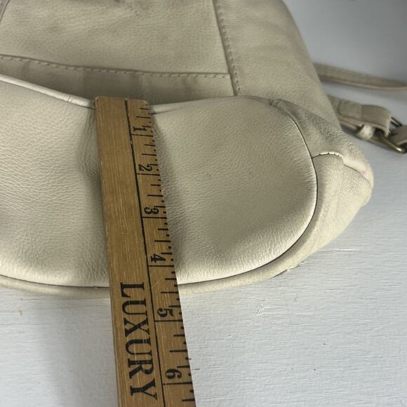 AMERICAN LEATHER Co Bone Smooth Leather Crossbody Handbag ALC2323S Hobo - Picture 11 of 15